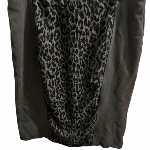 Ann Taylor Women’s size 14 black skirt with crushed velvet leopard pattern! EUC!